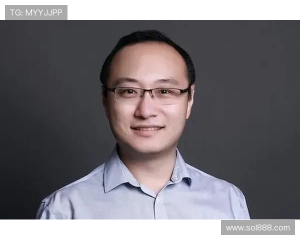 打造企业家成功之道：从零起步到跨越巅峰的必备策略与智慧